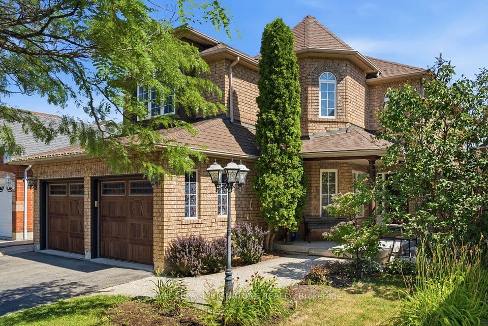 79 Twin Willow Crescent E, Brampton, ON L7A 1K2 – photo 2