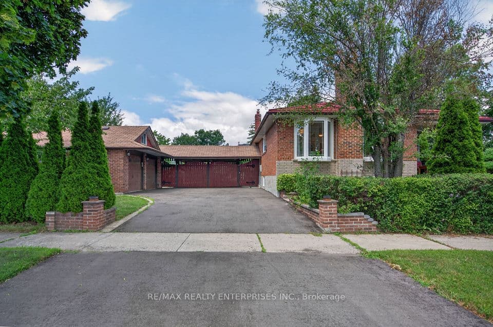 1282 Daimler Road, Mississauga, ON L5J 3T2 – main photo