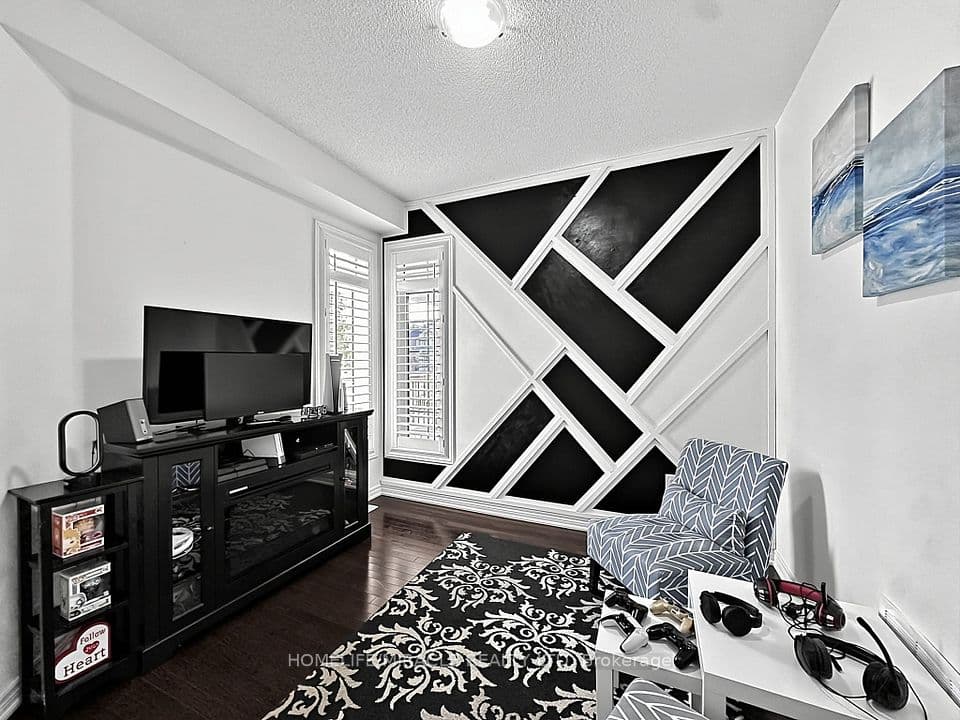 6 Divinity Circle, Brampton, ON L7A 3Y4 – photo 3