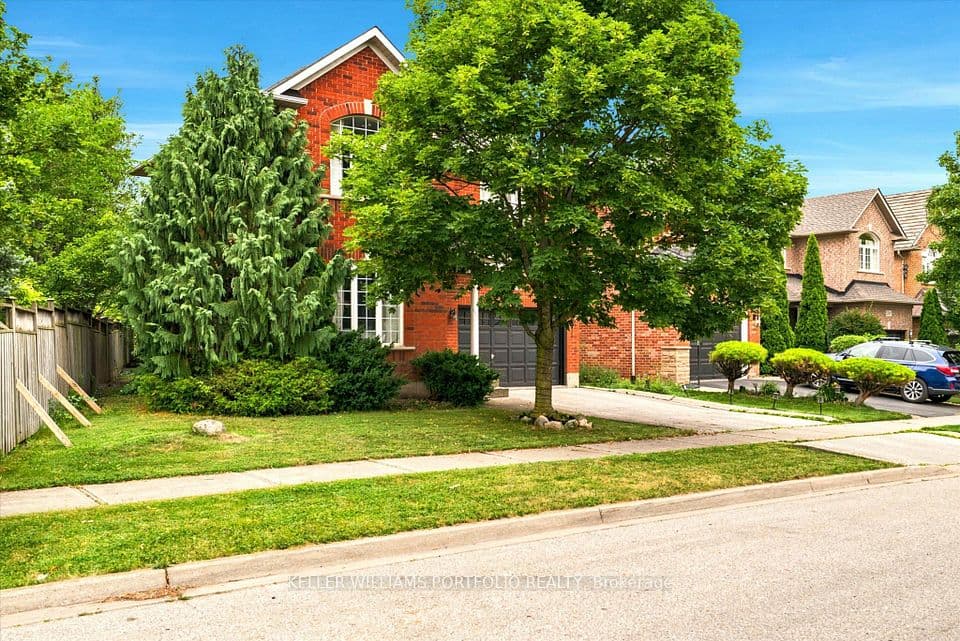 2153 Meadowglen Drive, Oakville, ON L6M 4C9 – photo 3