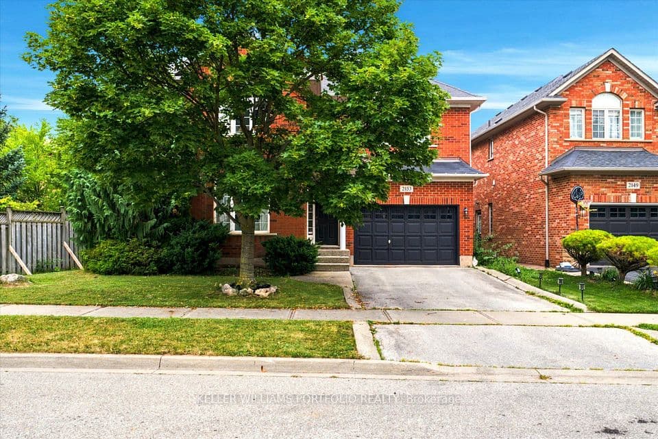 2153 Meadowglen Drive, Oakville, ON L6M 4C9 – photo 2