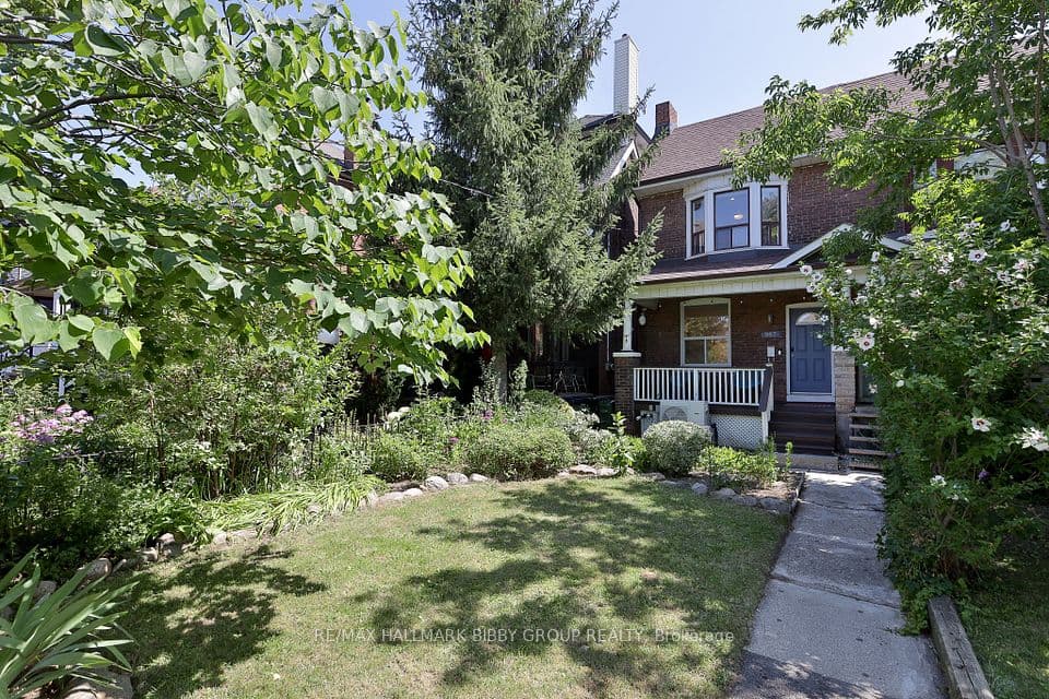 987 Saint Clarens Avenue, Toronto, ON M6H 3X8 – main photo