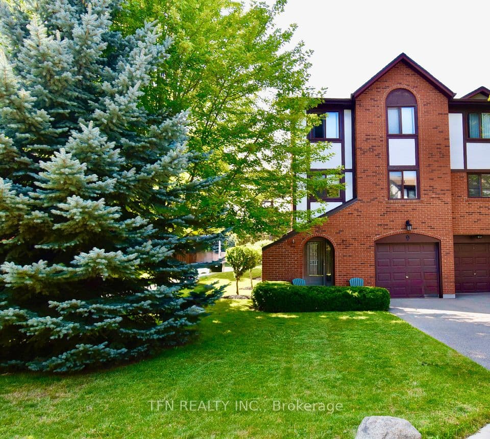 4165 Fieldgate Drive 9, Mississauga, ON L4W 2M9 – main photo