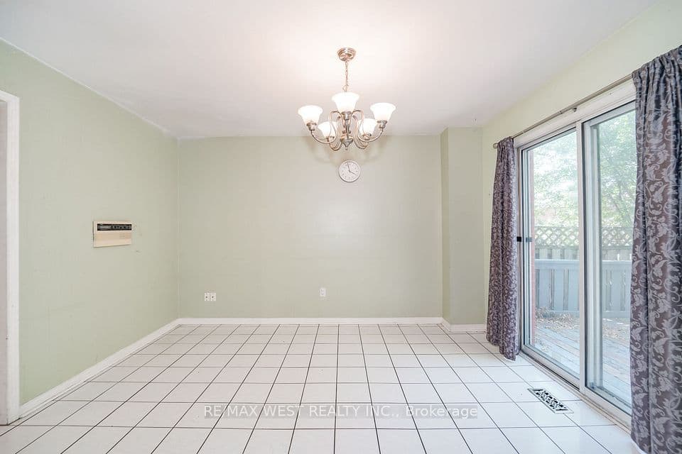 20 Cranberry Crescent, Brampton, ON L6Y 4P7 – photo 3