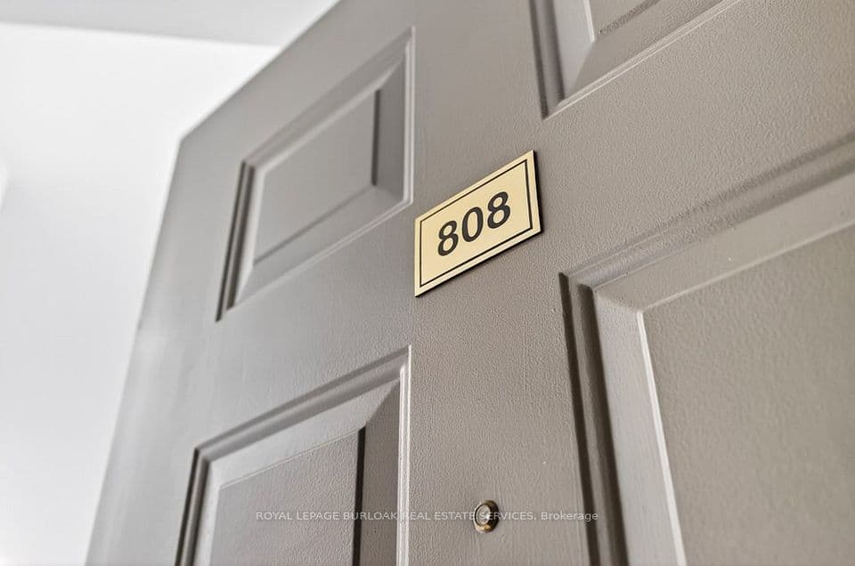 5070 Pinedale Avenue 808, Burlington, ON L7L 5V6 – photo 3