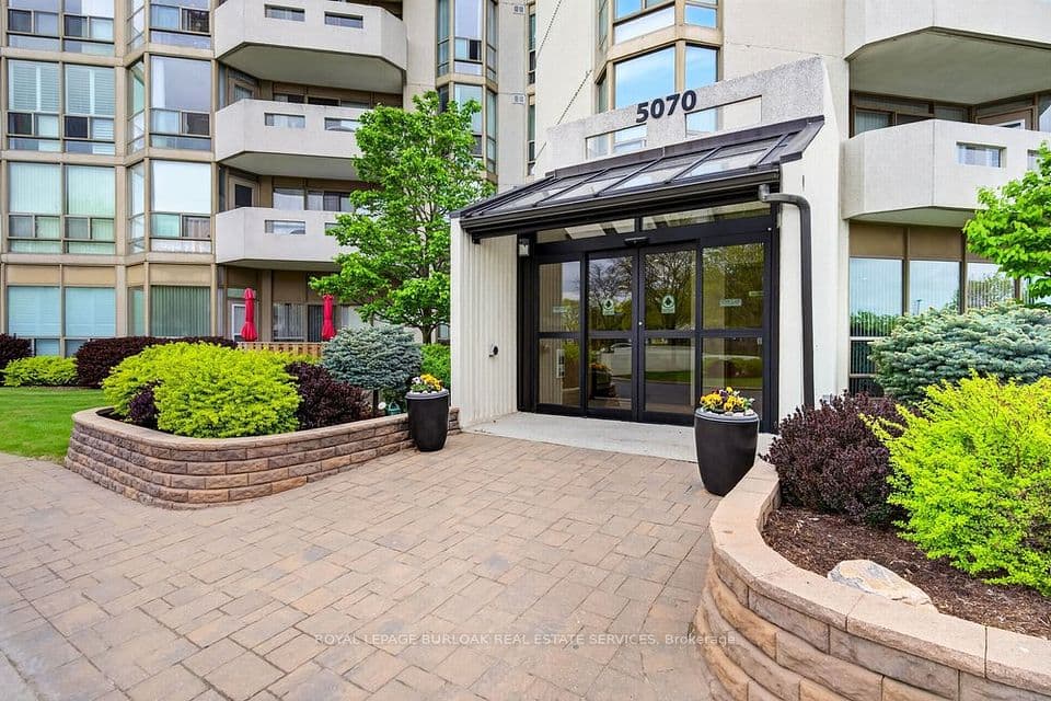 5070 Pinedale Avenue 808, Burlington, ON L7L 5V6 – photo 2