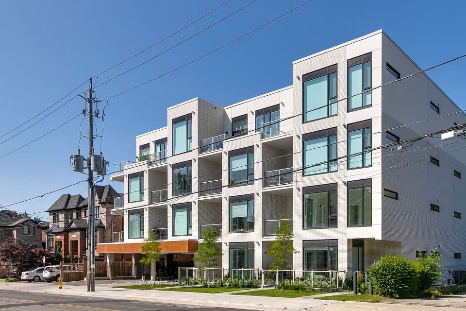 722 Marlee Avenue 104, Toronto, ON M6B 3J7 – photo 3