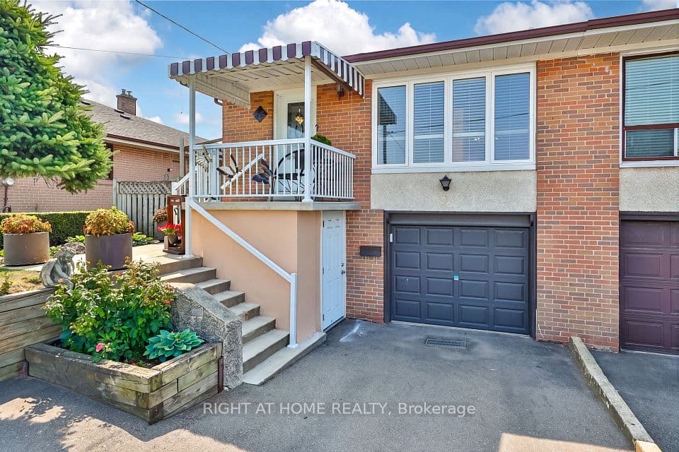 25 Larchwood Road, Toronto, ON M3N 1B5 – photo 2