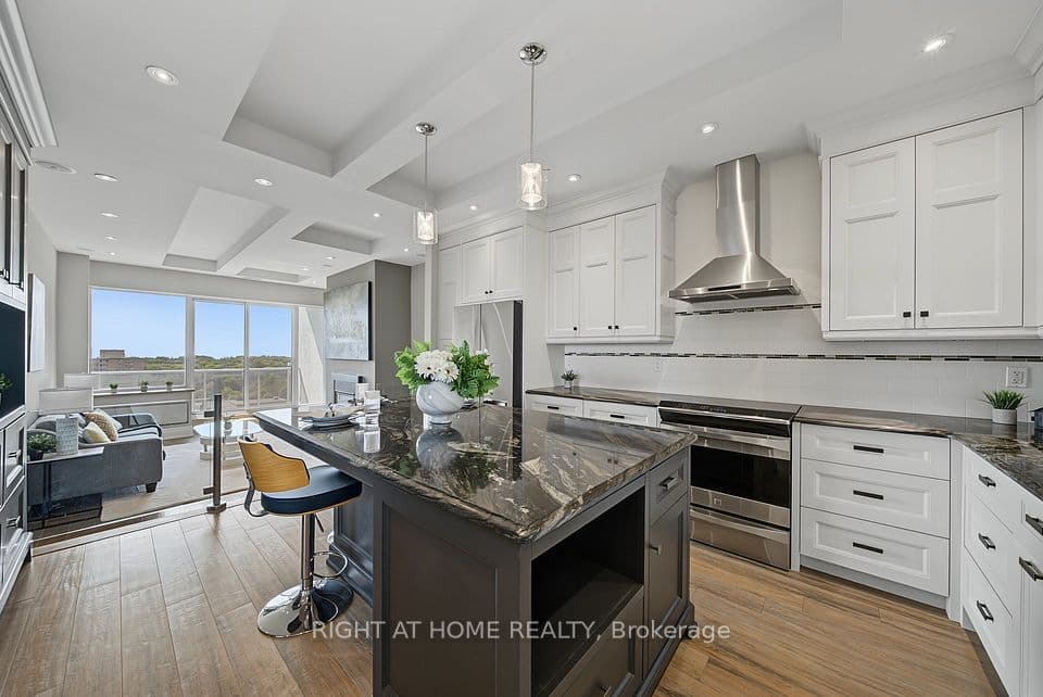 20 Speers Road 1206, Oakville, ON L6K 3R5 – main photo