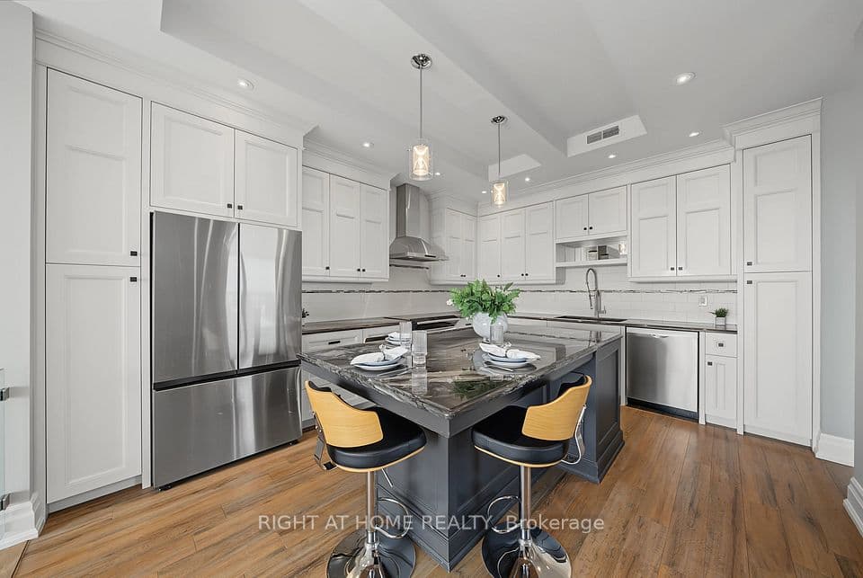 20 Speers Road 1206, Oakville, ON L6K 3R5 – photo 2