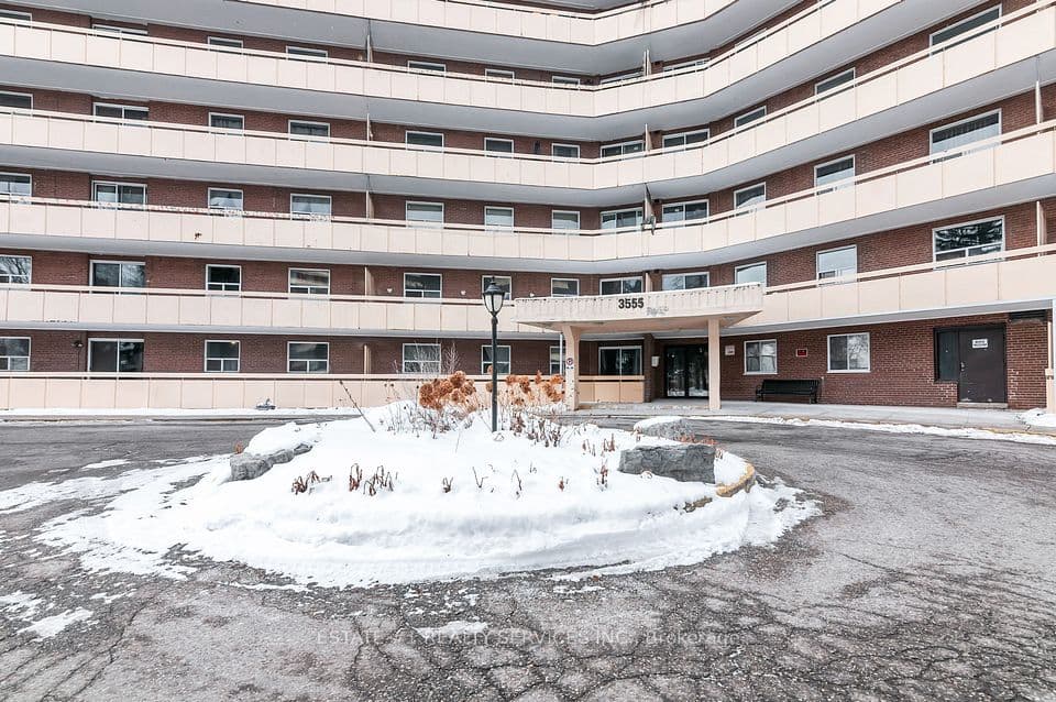 3555 Derry Road E 402, Mississauga, ON L4T 1B2 – photo 2