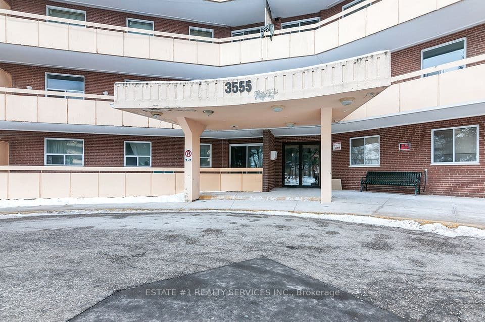 3555 Derry Road E 402, Mississauga, ON L4T 1B2 – photo 3