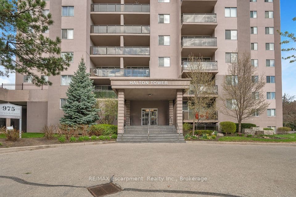 975 WARWICK Court 1501, Burlington, ON L7T 3Z7 – photo 3