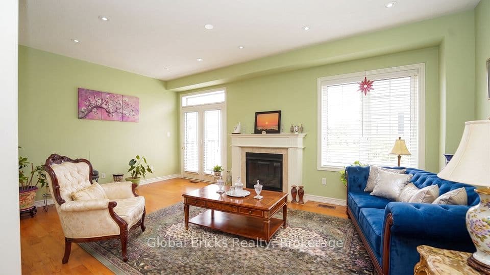 3428 Stoney Crescent, Mississauga, ON L5M 0N7 – photo 3