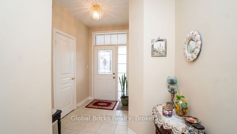 3428 Stoney Crescent, Mississauga, ON L5M 0N7 – photo 2