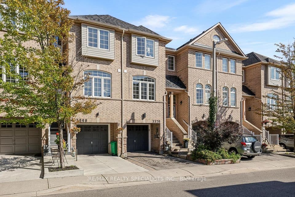 3370 Redpath Circle, Mississauga, ON L5N 8R1 – main photo