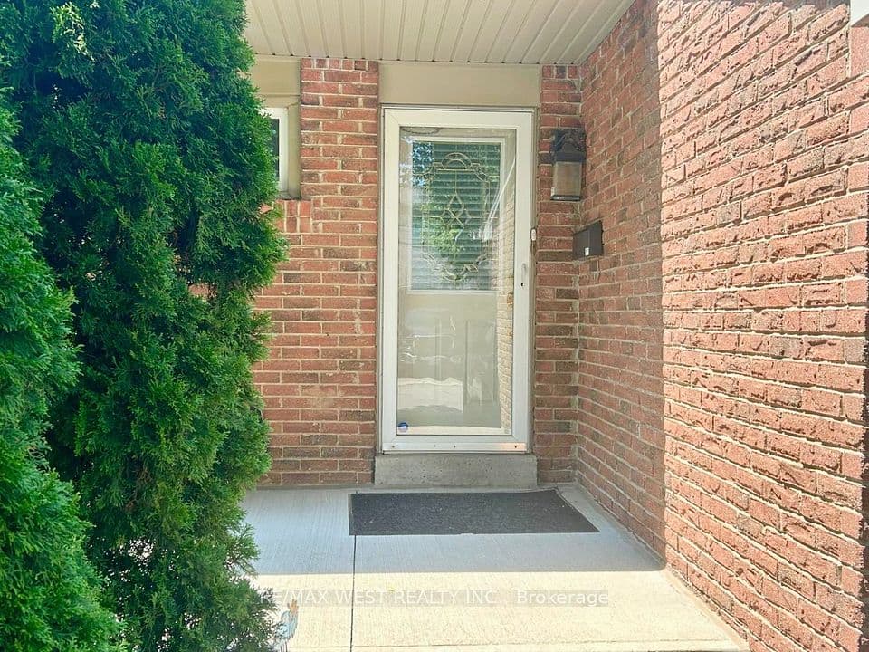2670 Battleford Road 89, Mississauga, ON L5N 2S7 – photo 3