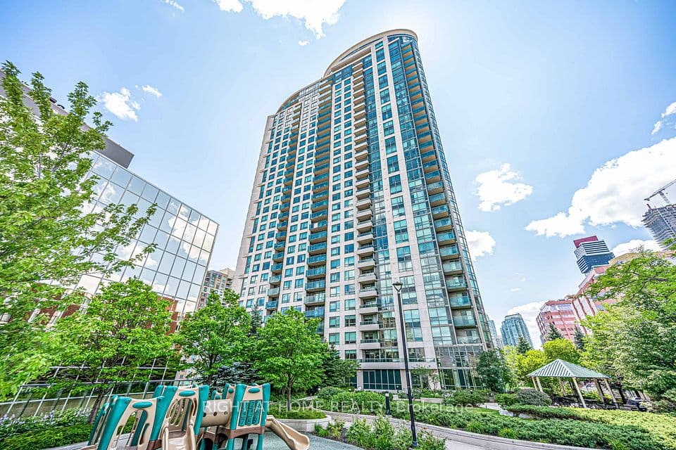 208 Enfield Place #2902, Mississauga, ON L5B 0G8 – photo 2