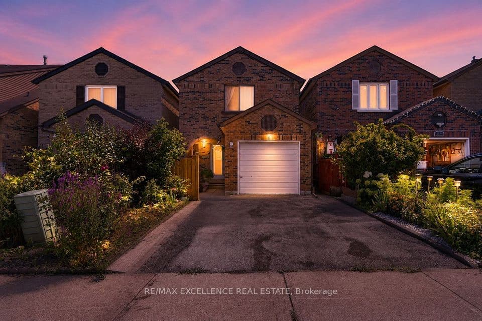 91 Woolenscote Circle, Toronto, ON M9V 4R6 – main photo
