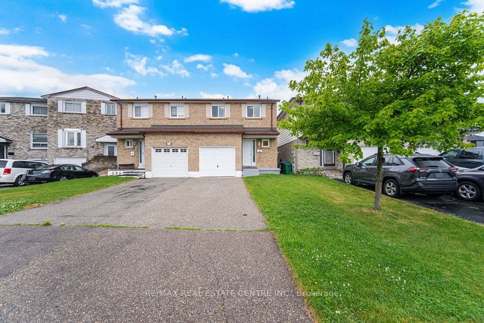 706 Carrying Place, Mississauga, ON L5C 3W6 – photo 2