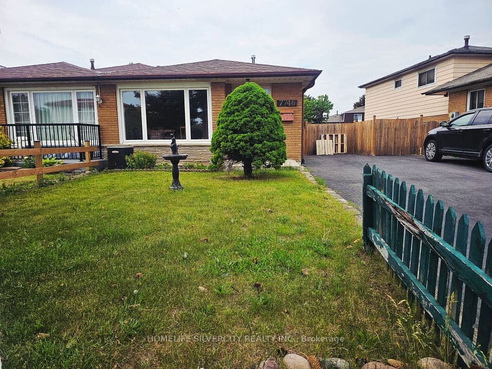 7746 Redstone Road, Mississauga, ON L4T 2B9 – main photo