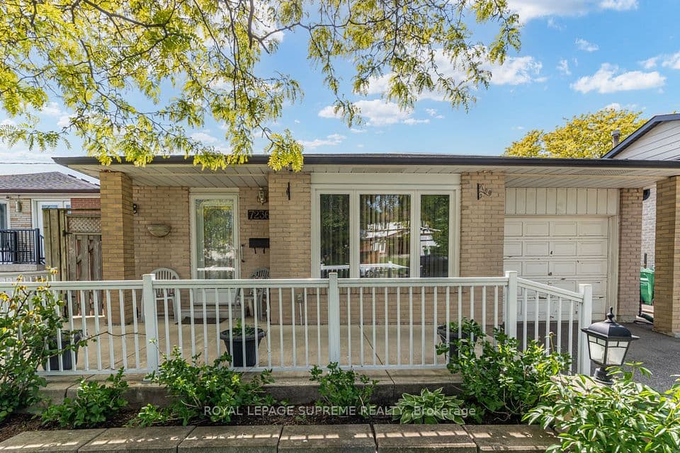 7236 Meyer Drive, Mississauga, ON L4T 3A9 – photo 3