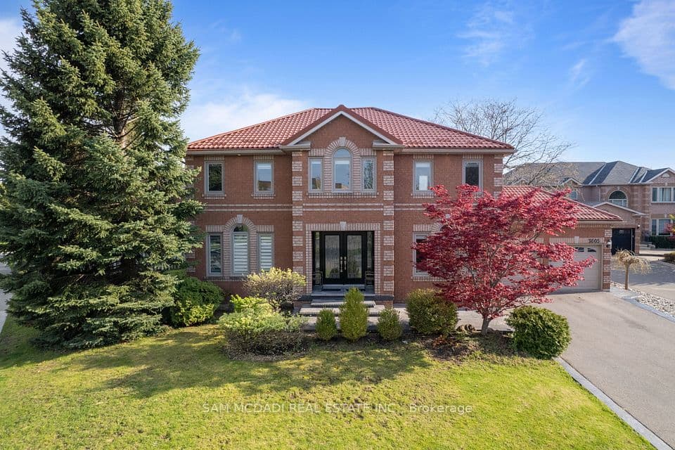 3605 Trelawny Circle, Mississauga, ON L5N 6N8 – main photo