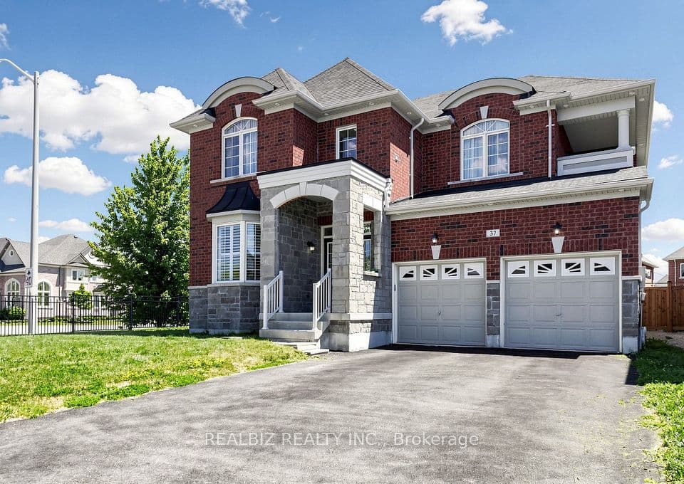 37 Alamosa Court, Brampton, ON L6Y 2Z3 – main photo