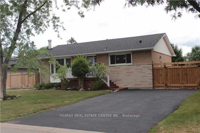 363 Duncombe Drive, Burlington, ON L7L 4M2 – main photo