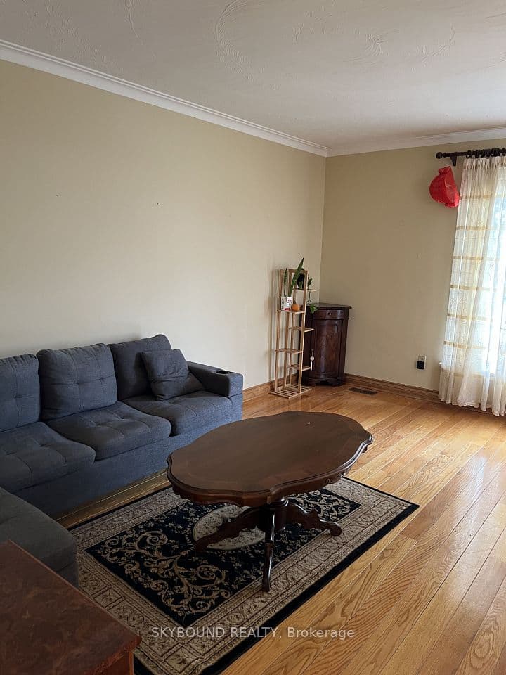 33 Bradstock Road, Toronto, ON M9M 1M9 – photo 3