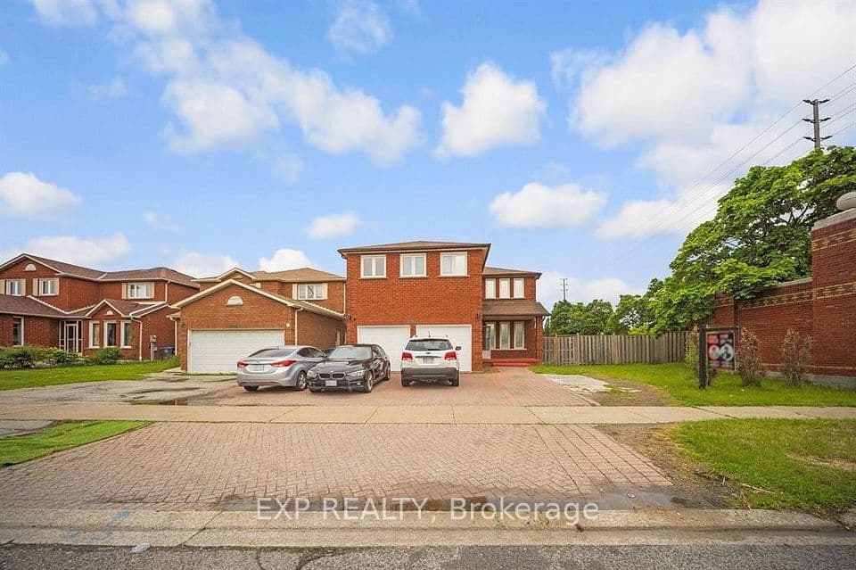 692 Huntington Ridge Drive, Mississauga, ON L5R 1Z5 – main photo
