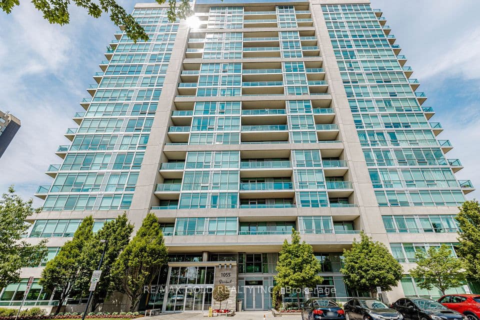 1055 Southdown Road 313, Mississauga, ON L5J 0A3 – photo 2