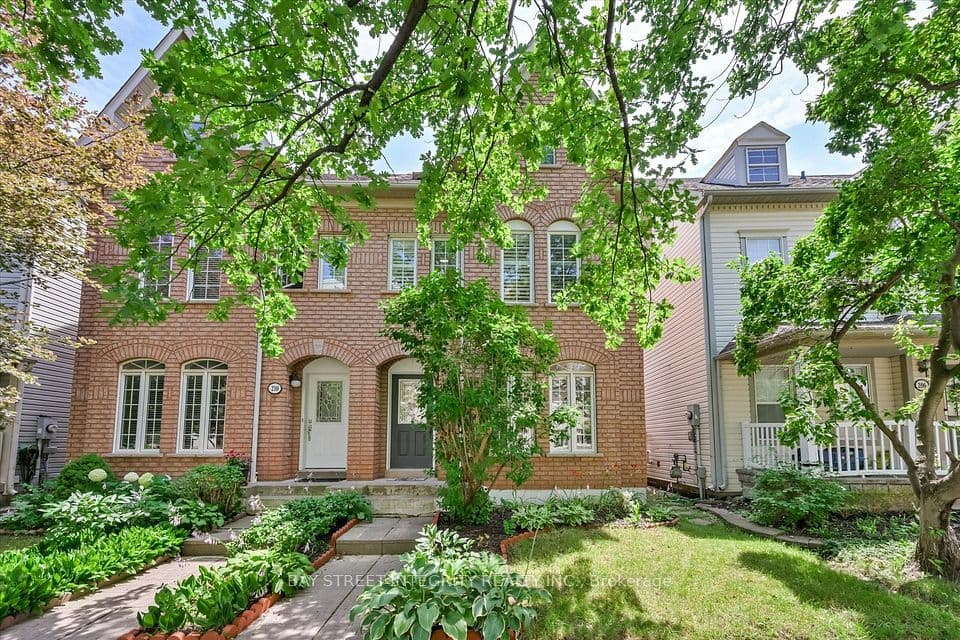 208 Georgian Drive, Oakville, ON L6H 6T8 – photo 2