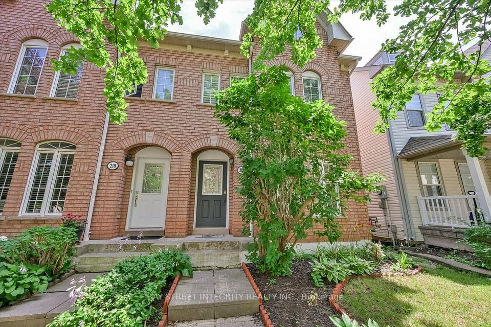 208 Georgian Drive, Oakville, ON L6H 6T8 – photo 3