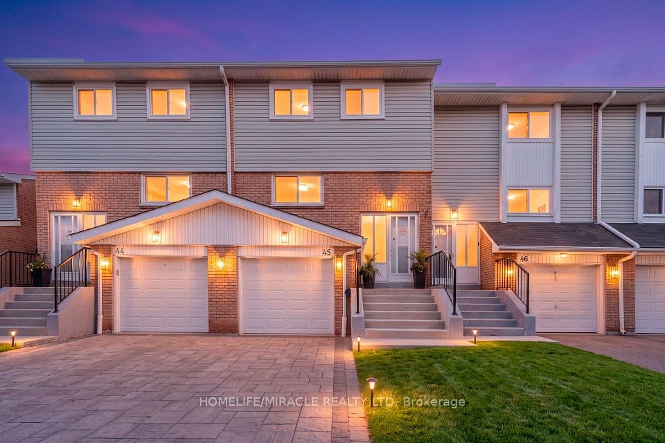 45 Lincoln Court, Brampton, ON L6T 3Z2 – photo 3