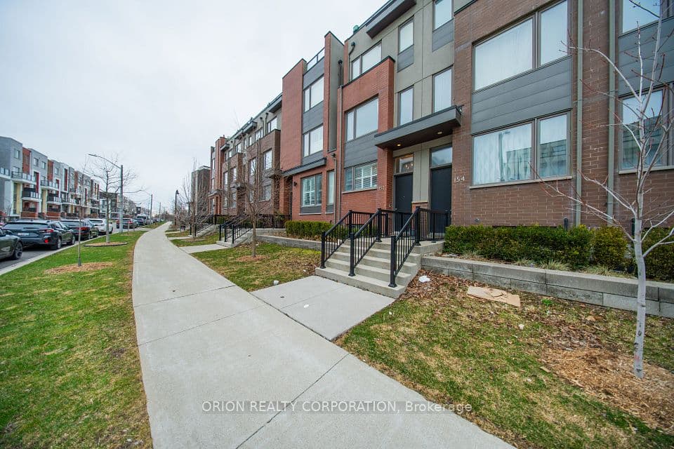 152 Frederick Tisdale Drive, Toronto, ON M3K 0A8 – photo 2