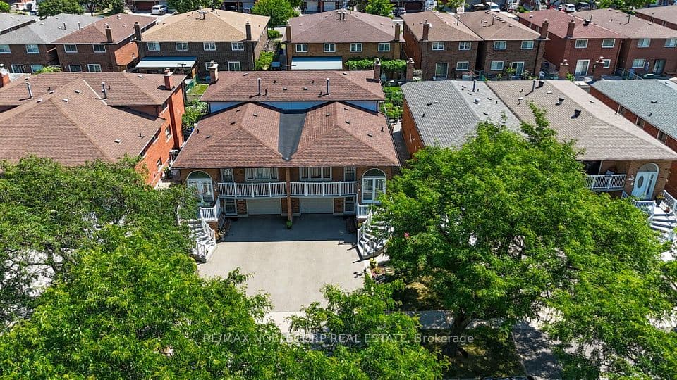 131 Yatescastle Drive, Toronto, ON M3L 2L4 – photo 3
