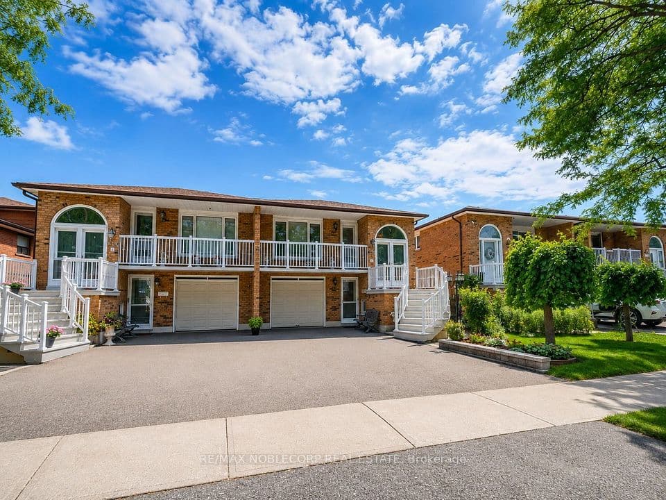 131 Yatescastle Drive, Toronto, ON M3L 2L4 – photo 2