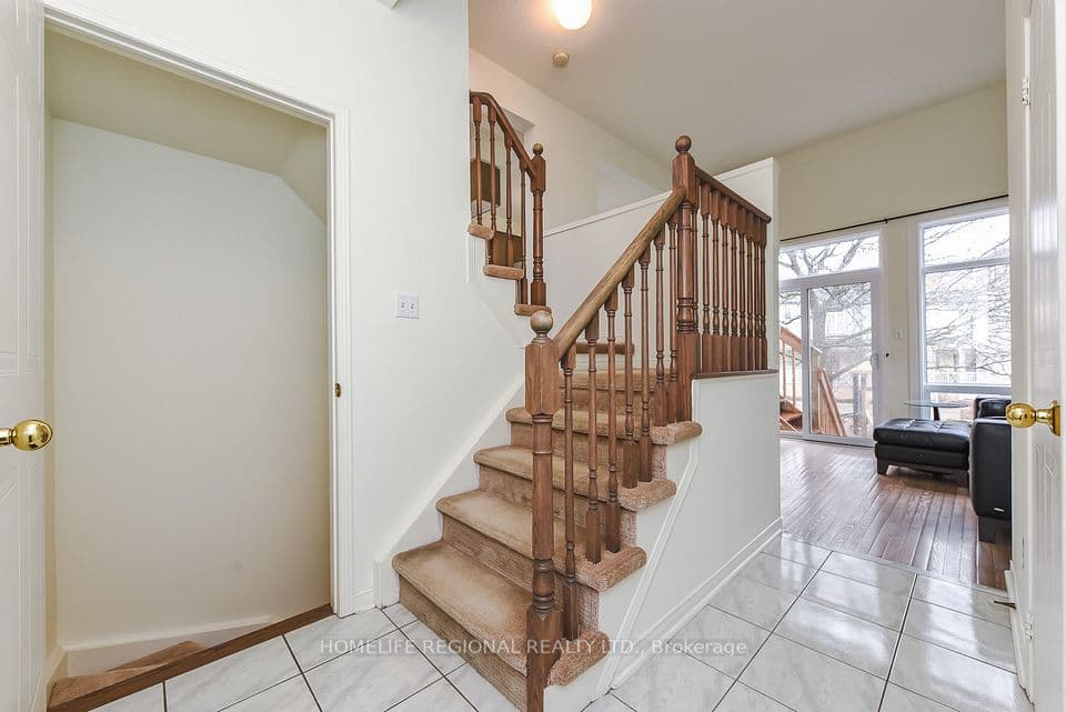 7105 Branigan Gate 72, Mississauga, ON L5N 7S2 – photo 2