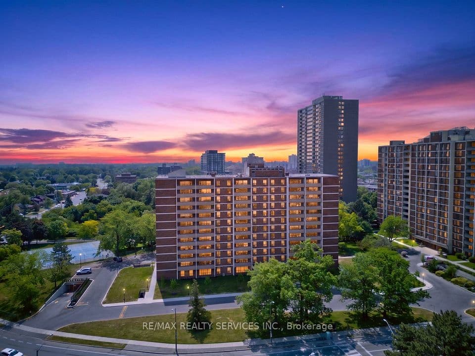 3120 Kirwin Avenue 210, Mississauga, ON L5A 3R2 – photo 2