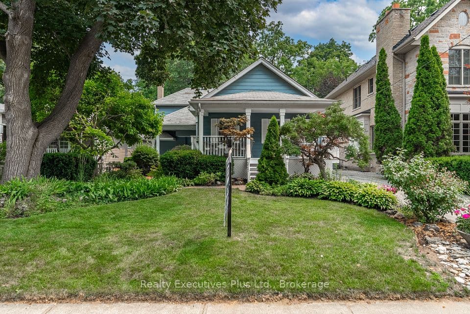 322 Pine Avenue, Oakville, ON L6J 2J9 – photo 2