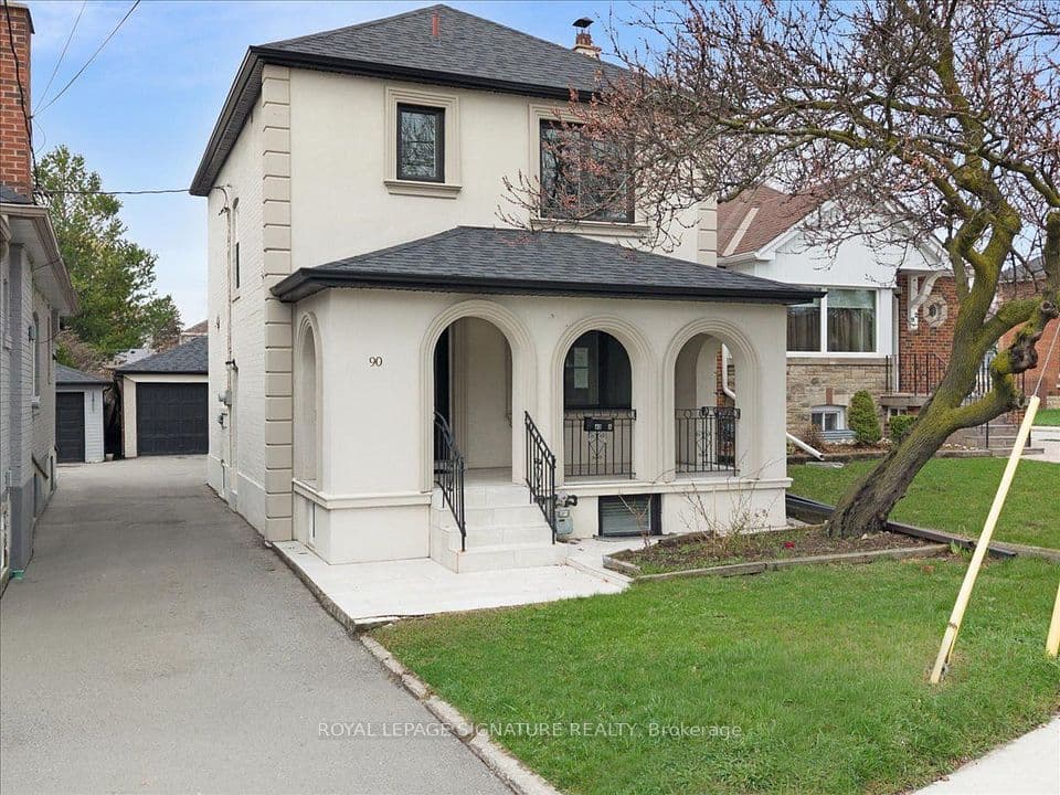 90A Bicknell Avenue, Toronto, ON M6M 4G7 – main photo