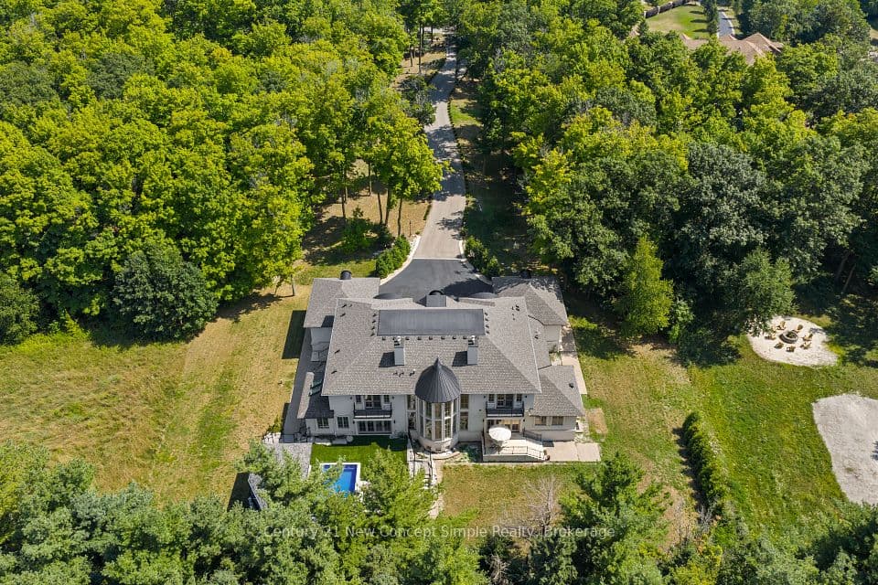 2637 Bluffs Way, Burlington, ON L7M 0T8 – photo 3