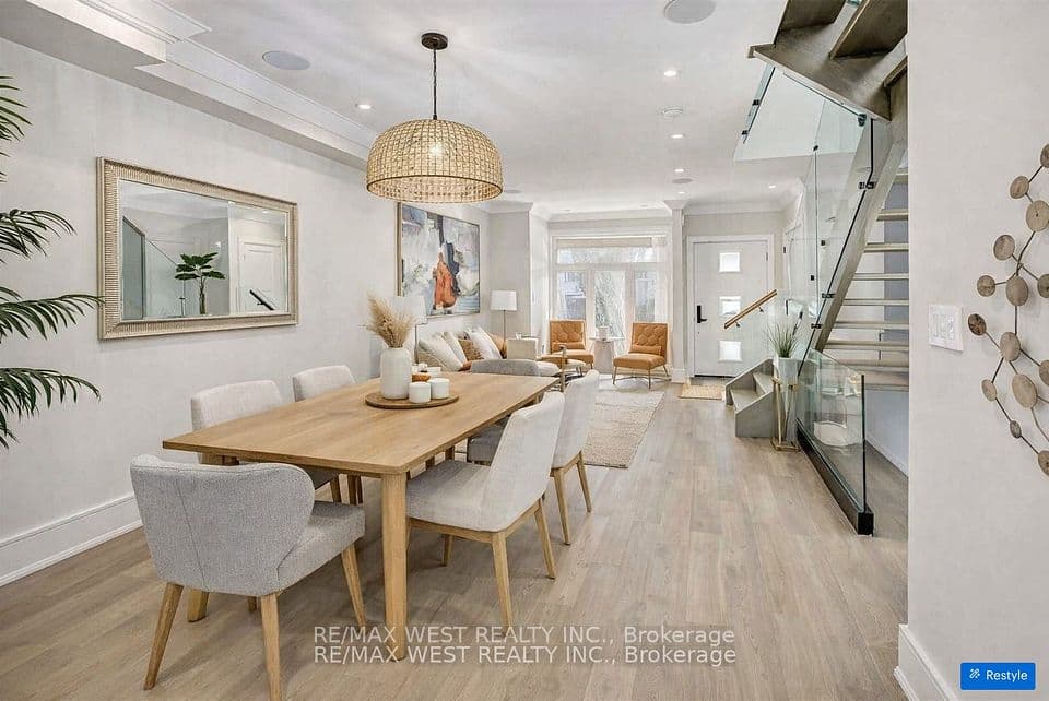 94 Lake Crescent, Toronto, ON M8V 1W1 – photo 3