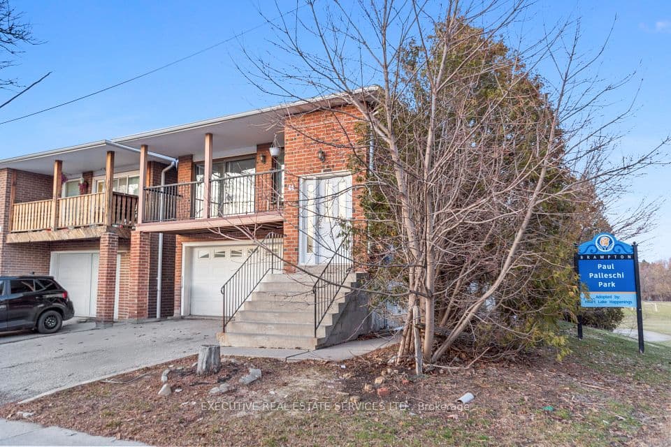 44 Lakecrest Trail, Brampton, ON L6Z 1S6 – photo 2