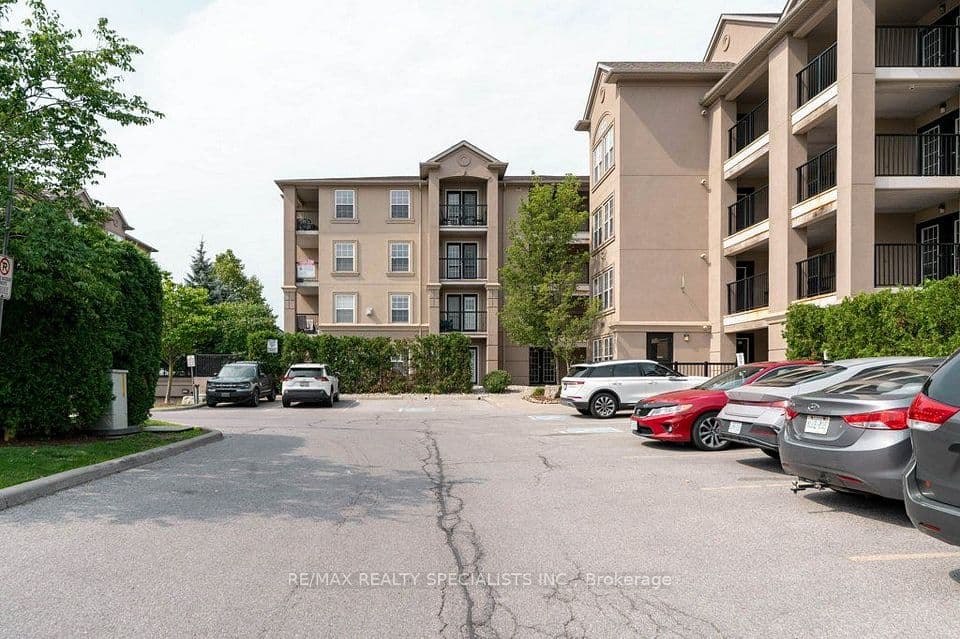 1340 MAIN Street E 313, Milton, ON L9T 7S6 – photo 2