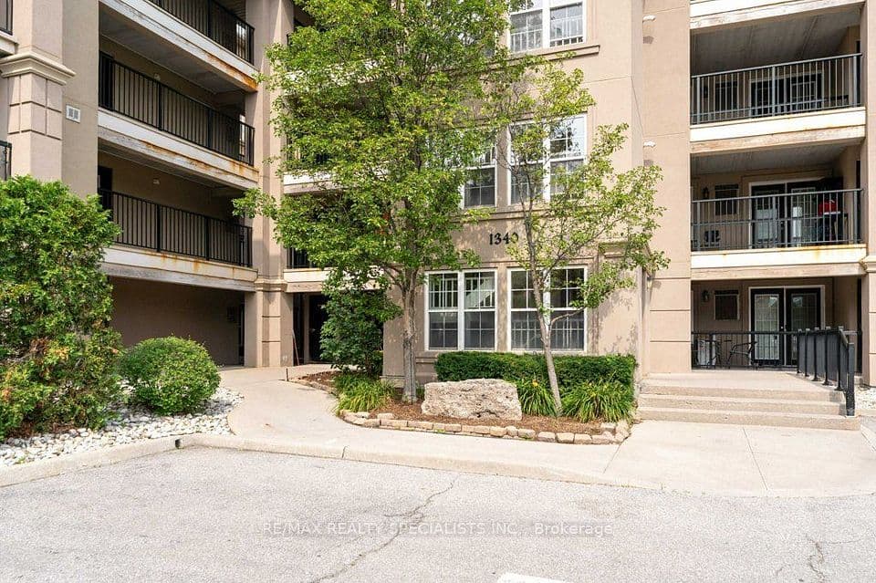 1340 MAIN Street E 313, Milton, ON L9T 7S6 – main photo