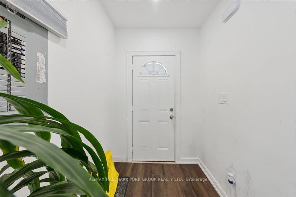 49 Cordella Avenue, Toronto, ON M6N 2J7 – photo 3