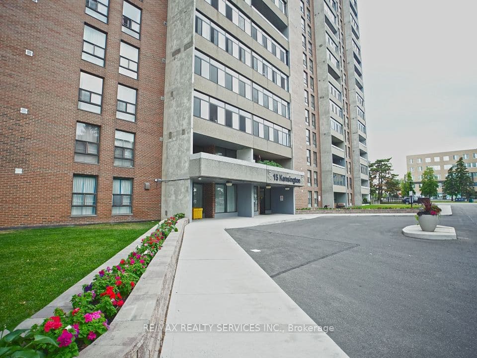15 Kensington Road E 1901, Brampton, ON L6T 3W2 – photo 3