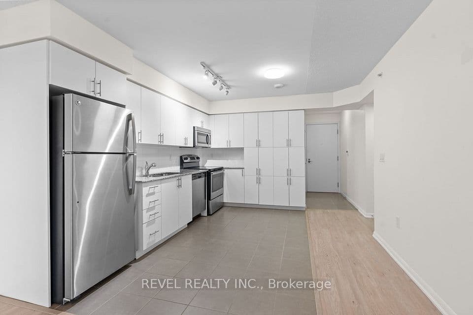830 Lawrence Avenue W 510, Toronto, ON M6A 0B6 – photo 3